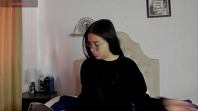 Snapshot of aliice_walker_ chatting on 02-01-25, 01:30 aliice walker online show from 02-01-25, 01:30