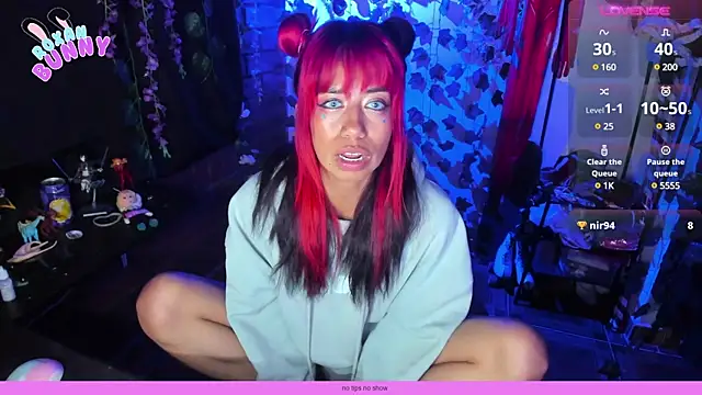 Roxanbunny1 online show from 02-12-25, 05:47