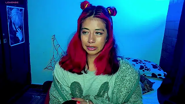 Roxanbunny1 online show from 10-22-25, 02:45