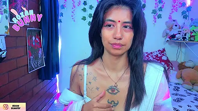 Roxanbunny1 online show from 06-22-26, 04:15