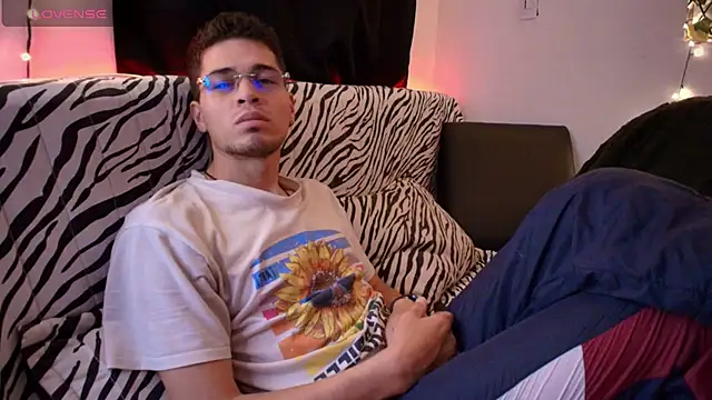 kisstarxxx online show from 02-15-26, 07:38