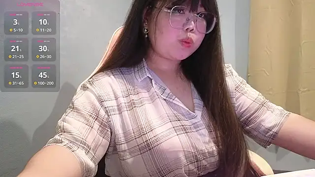 Snapshot of ANNELIESE_ chatting on 02-23-25, 05:01 ANNELIESE online show from 02-23-25, 05:01