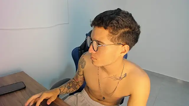 bonny 18 online show from 02-06-26, 04:06