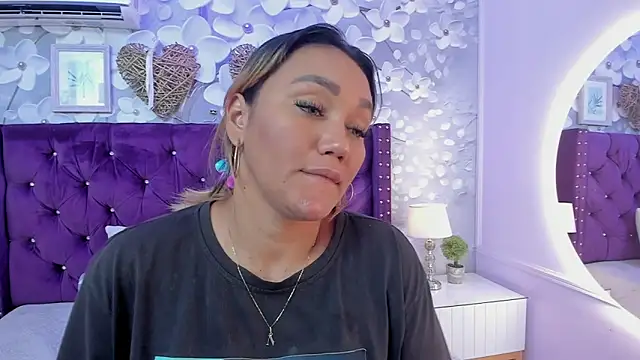 Snapshot of dalila_salazar chatting on 06-27-26, 03:00 dalila salazar online show from 06-27-26, 03:00