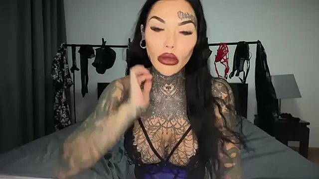 Snapshot of claudiacvc95 chatting on 10-16-25, 08:59 claudiacvc95 online show from 10-16-25, 08:59