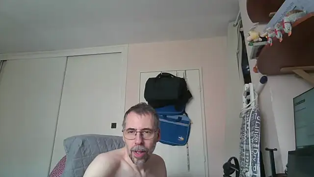 ptitcanard60600 online show from 06-04-26, 11:27
