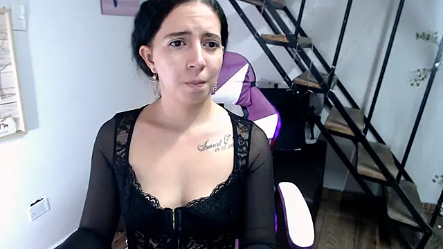 samantha baby  online show from 10-05-25, 05:00