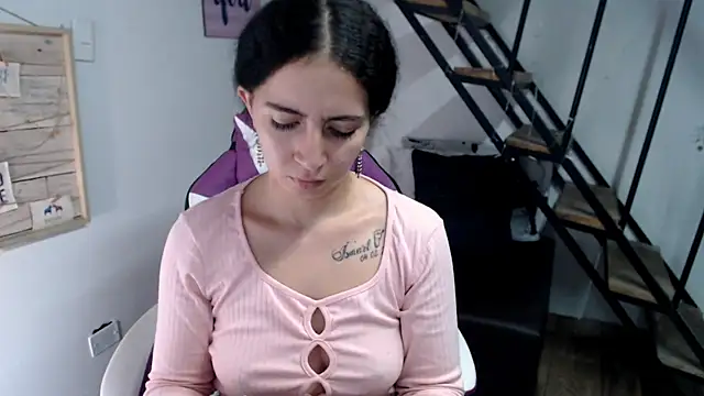 samantha baby  online show from 10-21-25, 08:53