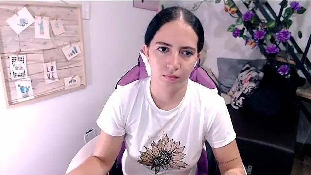 samantha baby  online show from 05-02-26, 04:12