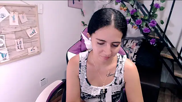samantha baby  online show from 05-12-26, 08:17