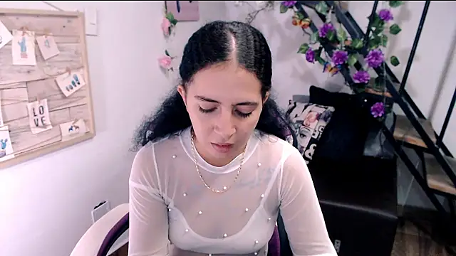 samantha baby  online show from 06-04-26, 06:58