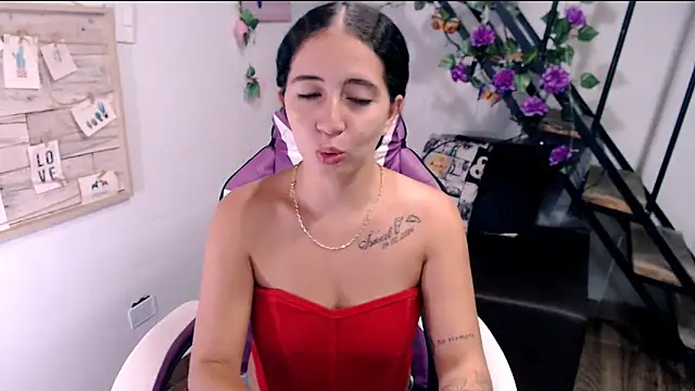 samantha baby  online show from 06-19-26, 05:39