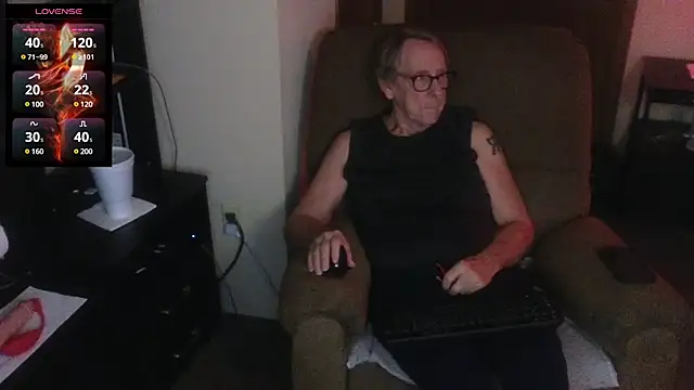 Lusty Kinks online show from 12-15-24, 12:07