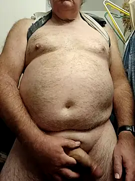 Snapshot of graham1980 chatting on 03-04-25, 06:50 graham1980 online show from 03-04-25, 06:50