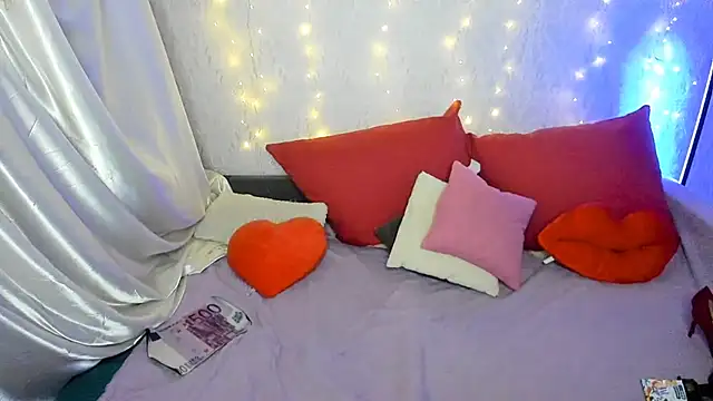 Snapshot of LILU_MS chatting on 01-25-25, 02:36 LILU MS online show from 01-25-25, 02:36