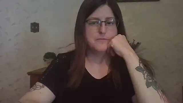 Snapshot of Madeline_Beau chatting on 03-14-26, 04:34 Madeline Beau online show from 03-14-26, 04:34