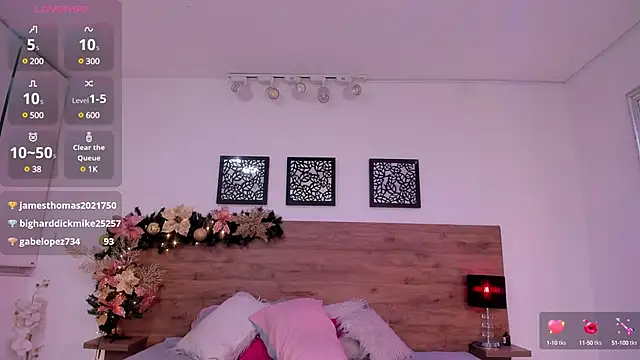 KAROL-SCOTT online show from 12-17-24, 02:44