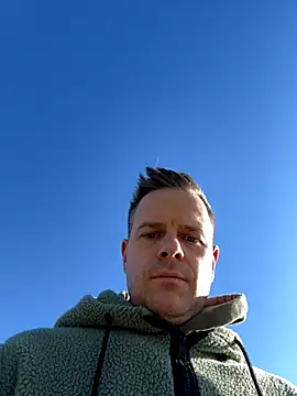 Danii0790 online show from 10-18-25, 08:48