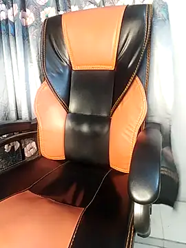 Jenifar- online show from 04-21-26, 04:01