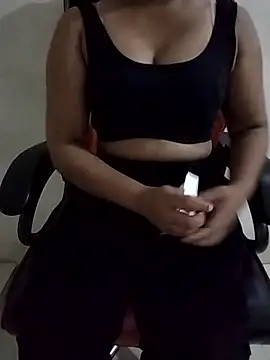 Jenifar- online show from 04-24-26, 03:25