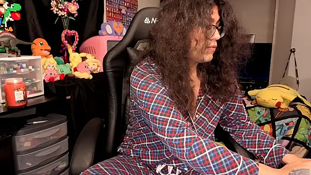 ShinyCherub online show from 10-06-25, 02:53