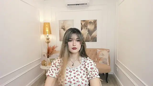 AnneTLi online show from 05-03-26, 07:20