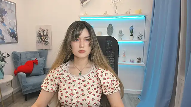AnneTLi online show from 06-15-26, 06:32