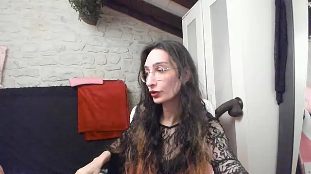 Snapshot of Mayala__ chatting on 04-17-26, 07:28 Mayala online show from 04-17-26, 07:28