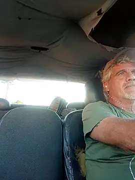 Snapshot of TTolbert chatting on 11-07-25, 02:28 TTolbert online show from 11-07-25, 02:28