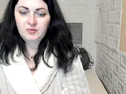 Lillian2 online show from 02-19-25, 09:36