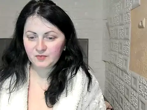 Lillian2 online show from 03-19-25, 07:06