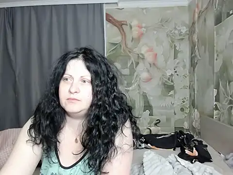 Snapshot of Lillian2 chatting on 03-17-26, 03:15 Lillian2 online show from 03-17-26, 03:15