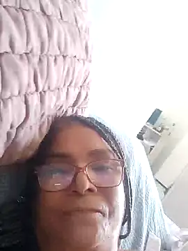 Delicy1 online show from 02-11-25, 02:13