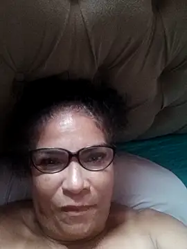 Delicy1 online show from 10-18-25, 10:16