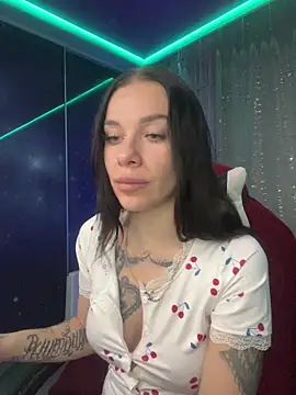 Queen of pain online show from 11-16-25, 05:02