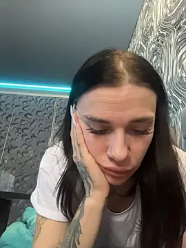 Queen of pain online show from 02-02-26, 07:07