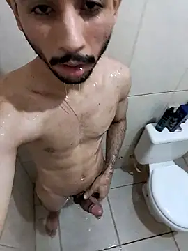 Snapshot of 0O0O0O0O0O98 chatting on 12-17-25, 11:22 0O0O0O0O0O98 online show from 12-17-25, 11:22