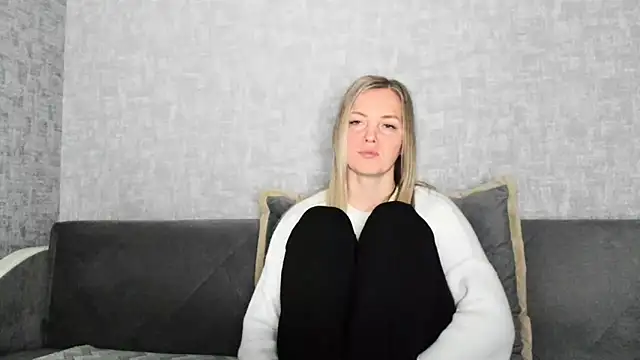 iam Venus online show from 04-30-26, 08:57
