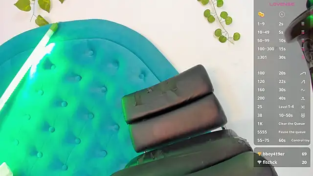 BunnyHotsx online show from 12-22-24, 05:53