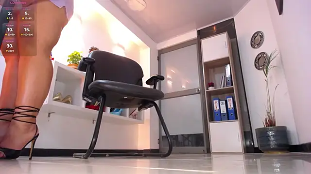 Snapshot of Natashaclaus04 chatting on 02-13-25, 11:39 Natashaclaus04 online show from 02-13-25, 11:39