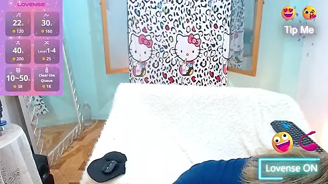 Snapshot of heidy_sweetts chatting on 09-10-25, 10:26 heidy sweetts online show from 09-10-25, 10:26