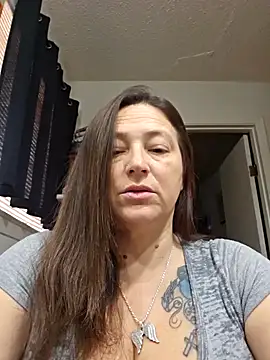 Snapshot of angelbaby1998 chatting on 01-11-25, 10:40 angelbaby1998 online show from 01-11-25, 10:40