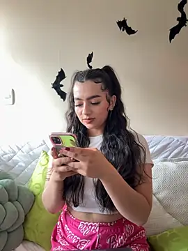 Nicollemays online show from 10-14-25, 02:29