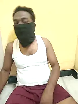 Tamil paiyan012 online show from 02-16-25, 03:26