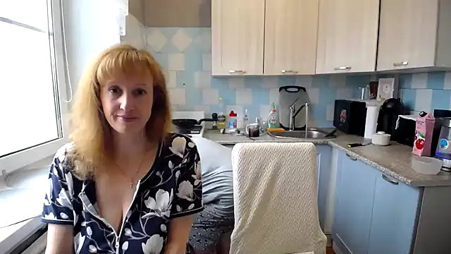 DonnaMagdalena online show from 10-02-25, 07:26