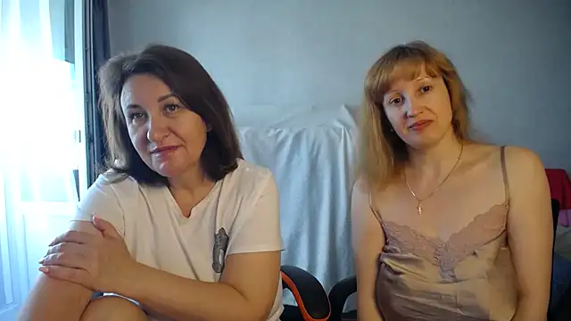 DonnaMagdalena online show from 06-25-26, 07:13