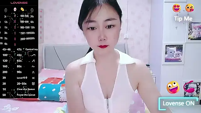 Snapshot of Elvira_baby chatting on 04-20-26, 02:47 Elvira baby online show from 04-20-26, 02:47