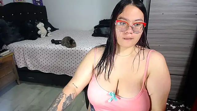 SharaPatinson online show from 10-14-25, 08:31