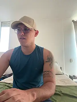 Snapshot of Benjamin_Vip chatting on 02-28-26, 01:01 Benjamin Vip online show from 02-28-26, 01:01