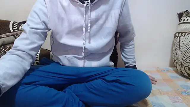 Snapshot of Alexdelarge323 chatting on 02-25-26, 01:43 Alexdelarge323 online show from 02-25-26, 01:43